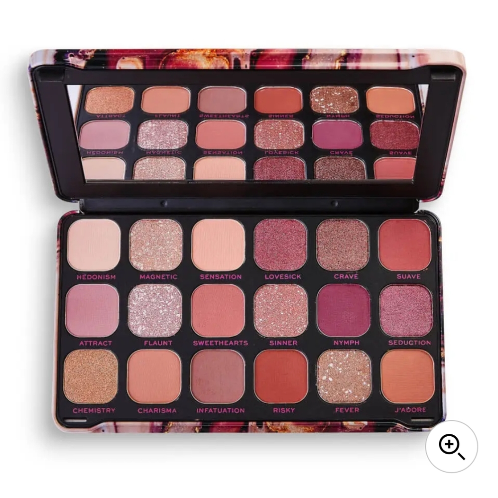 Revolution shadow palette